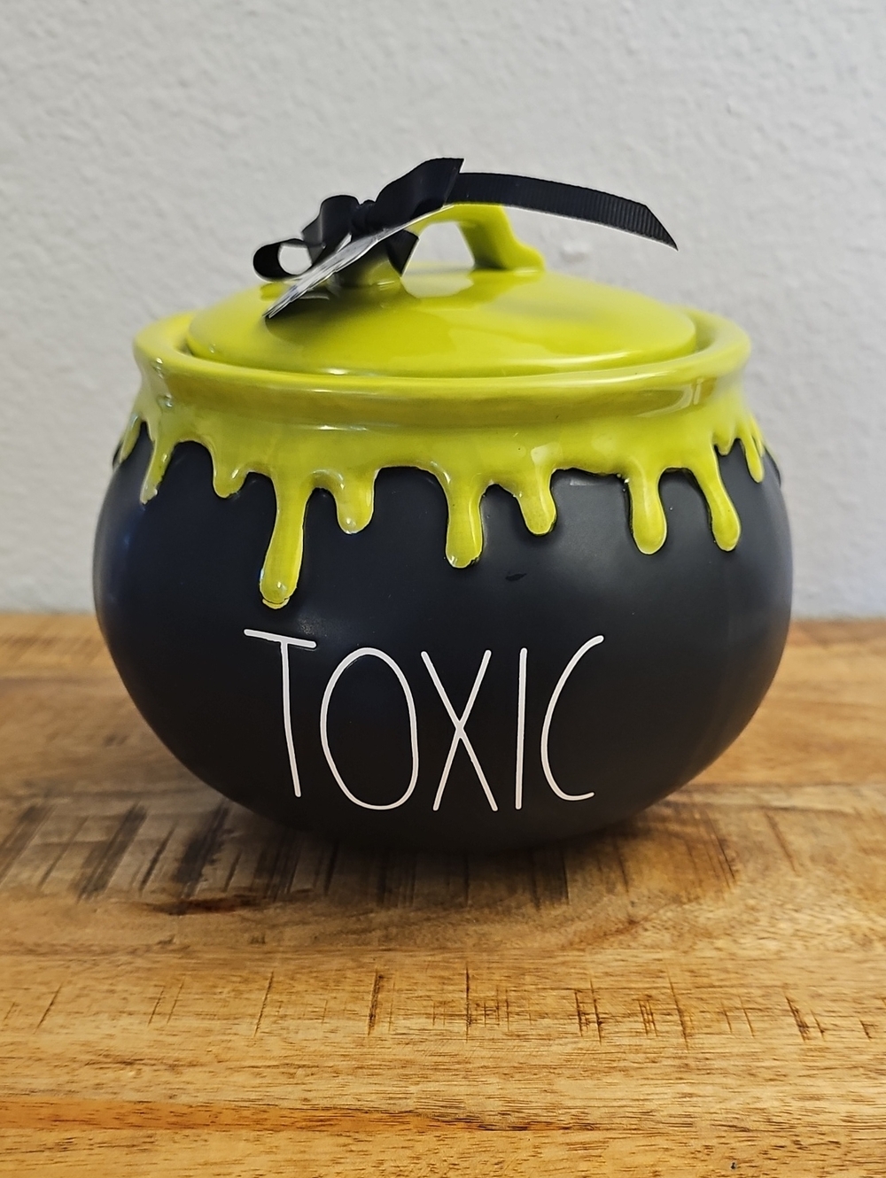 NWT Rae Dunn Halloween TOXIC Cauldron Canister Green Slime Jar - RARE
